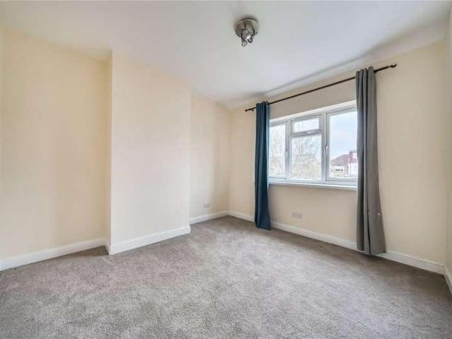 House for sale in London Borough of Ealing, Perivale
