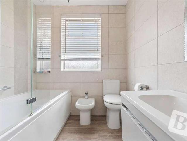 House for sale in Gidea Park, Greater London
