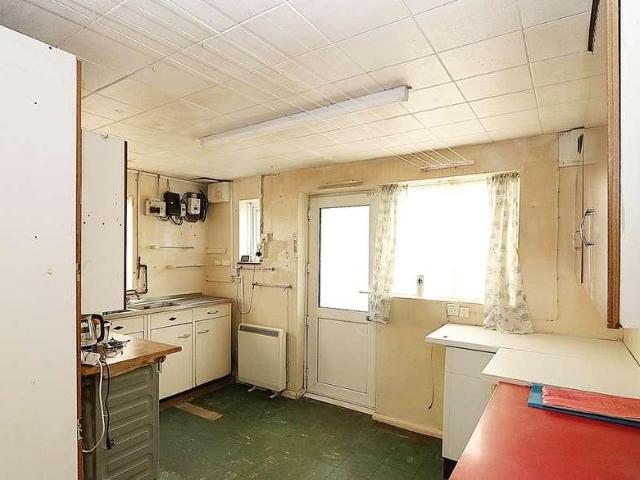 House for sale in Tidmarsh, West Berkshire