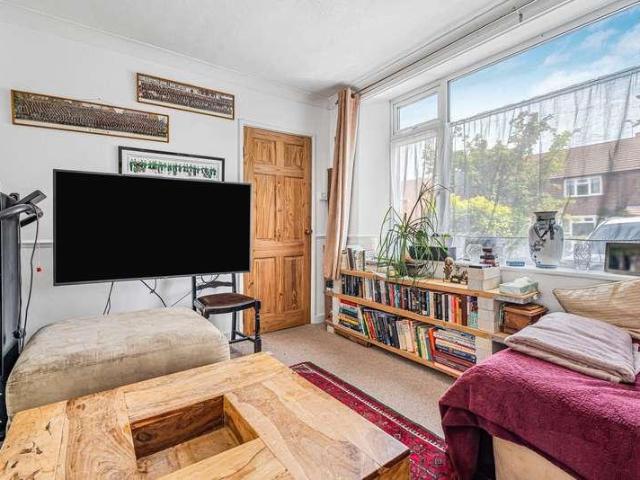 House for sale in Wrecclesham, Fole
