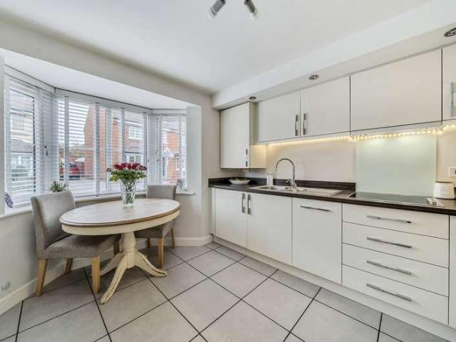 House for sale in Amen Corner, Binfield