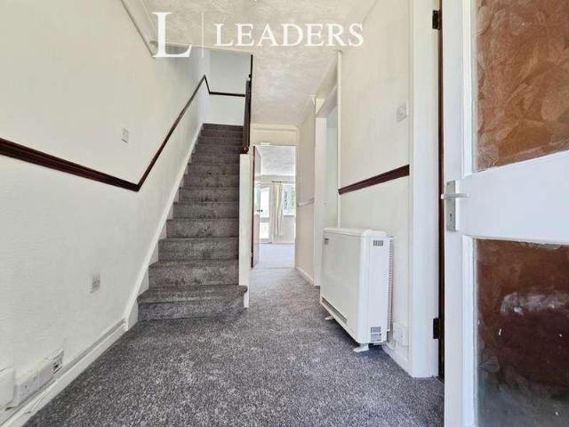 House for sale in Clayhall, Middlecroft
