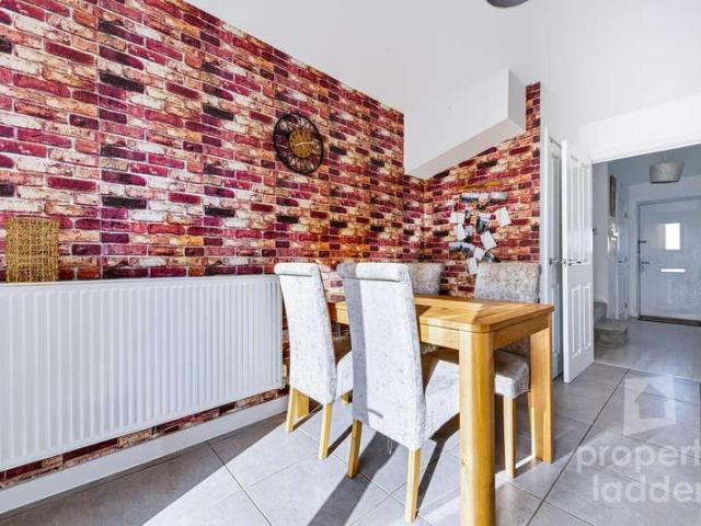 House for sale in Queen's Hills, South Norfolk