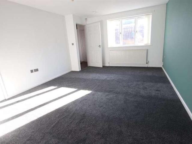 House for sale in Thorpe Edge, Bradford