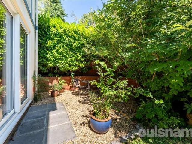 House for sale in Bromsgrove, Worcestershire