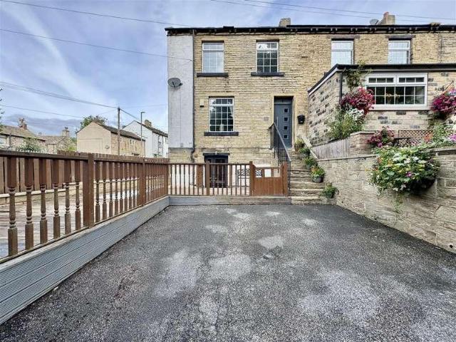 House for sale in Kirkheaton, Kirkburton