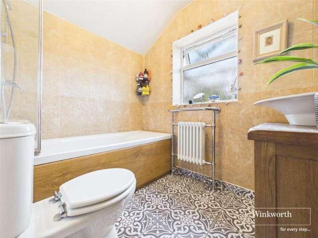 House for sale in Dee Park, Reading