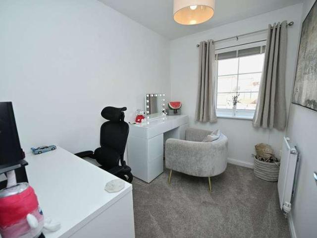 House for sale in Cudworth, South Yorkshire