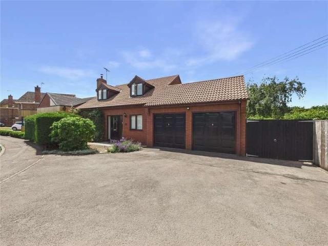 House for sale in Holt Heath, Forthampton