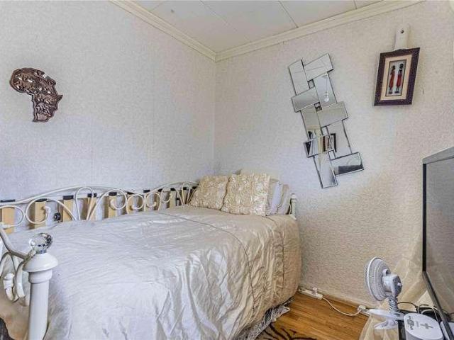 House for sale in Elstree and Borehamwood, Borehamwood