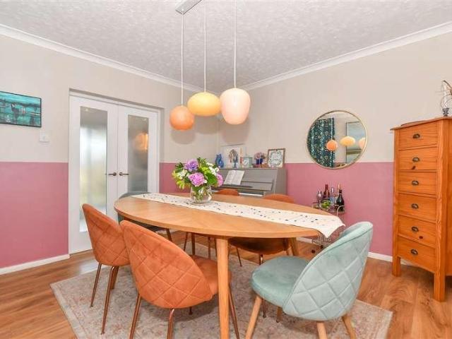 House for sale in South Ashford, Bridgefield