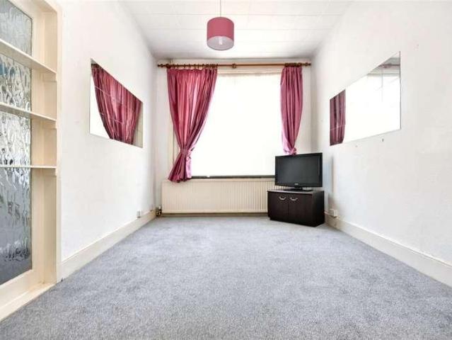 House for sale in Roselands, Eastbourne
