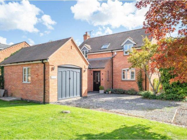 House for sale in Wyson, Brimfield