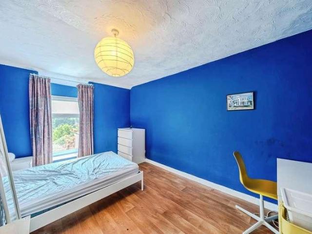 House for sale in Pantygraigwen, Pontypridd