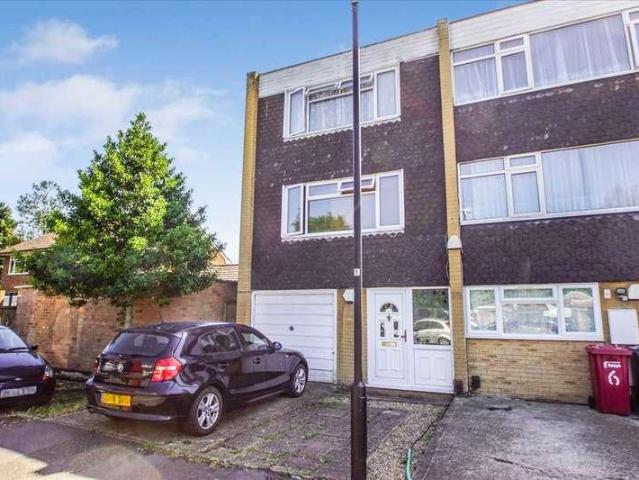 House for sale in Slough