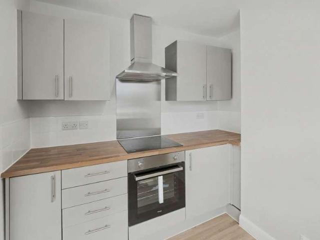 House for sale in Gedling, East Midlands