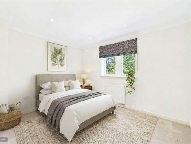 House for sale in Pennypot, Woking