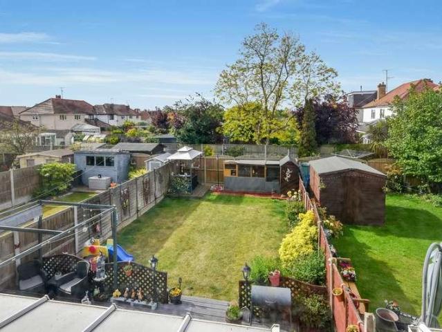 House for sale in North Shoebury, Alton Barnes