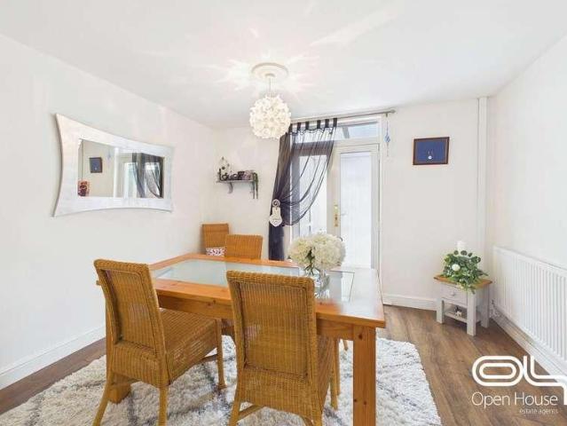 House for sale in Baswich, Staffordshire
