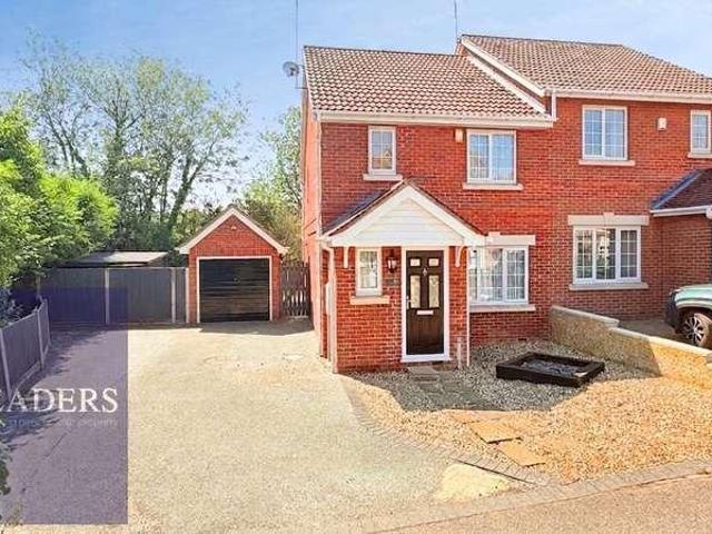 House for sale in Chipping Hill, Essex