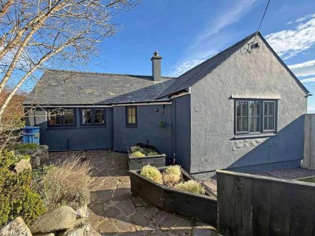 House for sale in Llanystumdwy, Llanaelhaearn