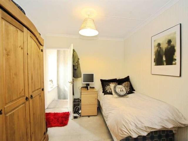 House for sale in Porth, Wales