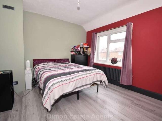 House for sale in Woodcot, Middlecroft