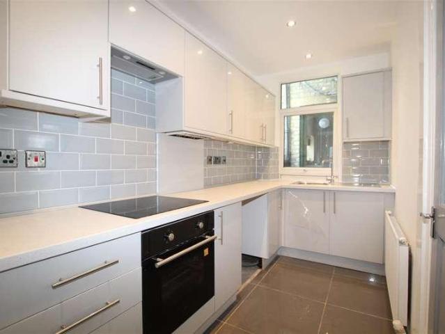 House for sale in Ambler Thorn, Bradford