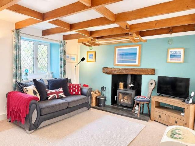 House for sale in Weir Quay, Devon