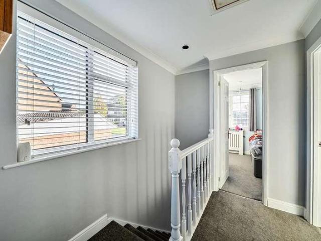 House for sale in Dunstable, Central Bedfordshire