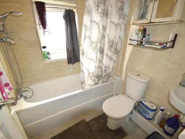 House for sale in Becontree, Greater London