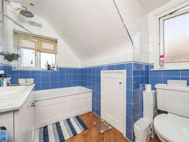 House for sale in Motspur Park, Greater London