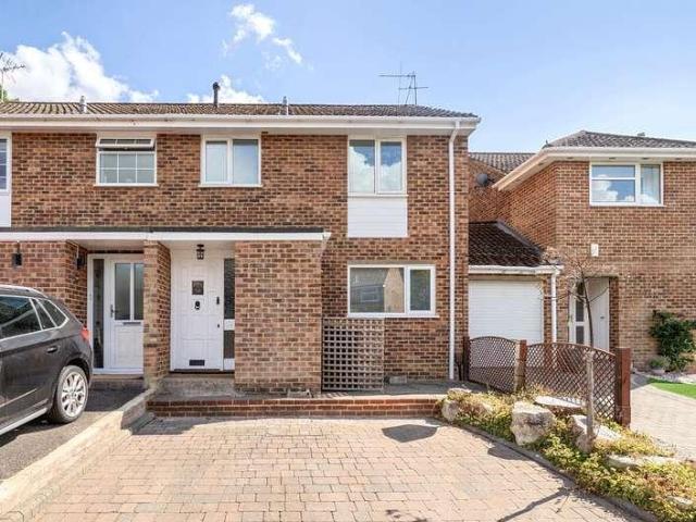 House for sale in Heatherside, Heol-las
