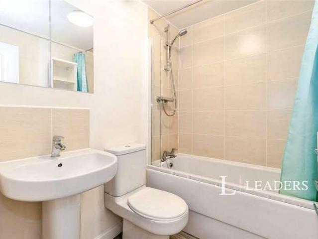 House for sale in Potters Corner, East Midlands