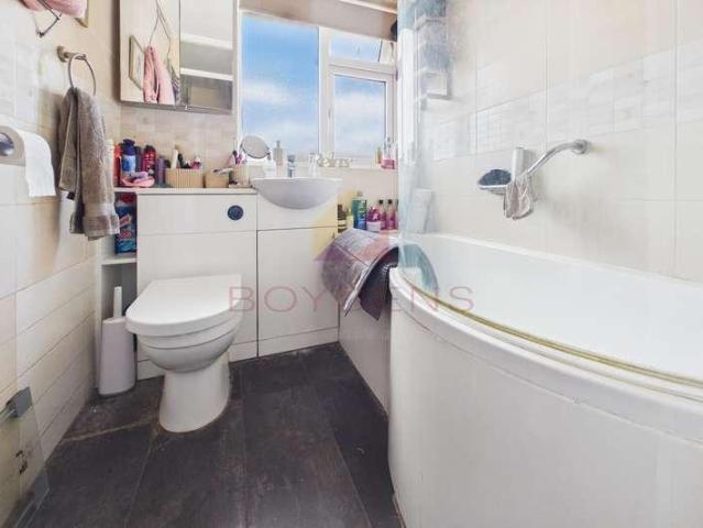 House for sale in Chelmondiston, Suffolk