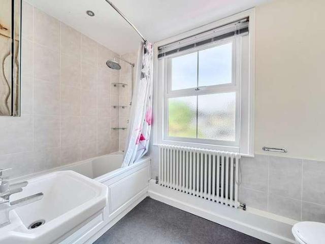 House for sale in Felpham, Clapham