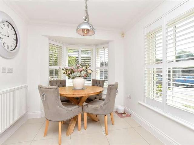 House for sale in Oad Street, Kent