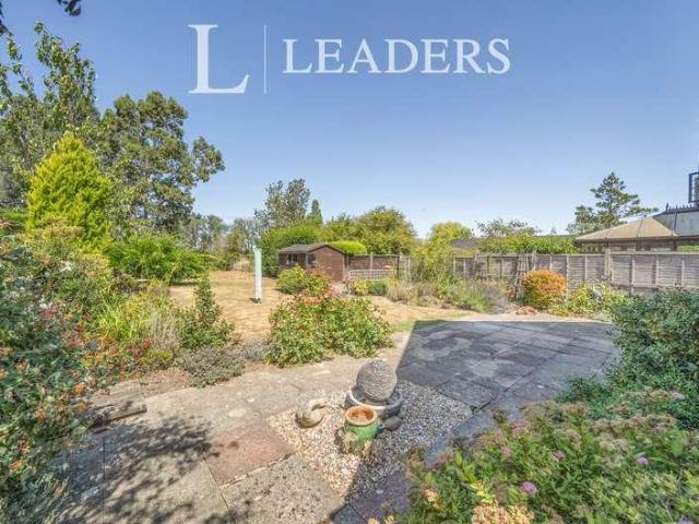 House for sale in Capel, Sandown Park