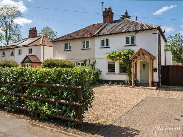 House for sale in Cranbourne, Winkfield