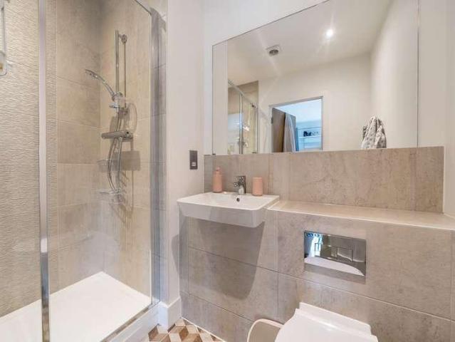 House for sale in Hackbridge, Greater London