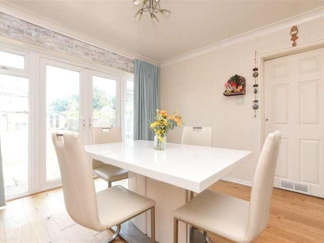House for sale in South Earlswood, Red Hill
