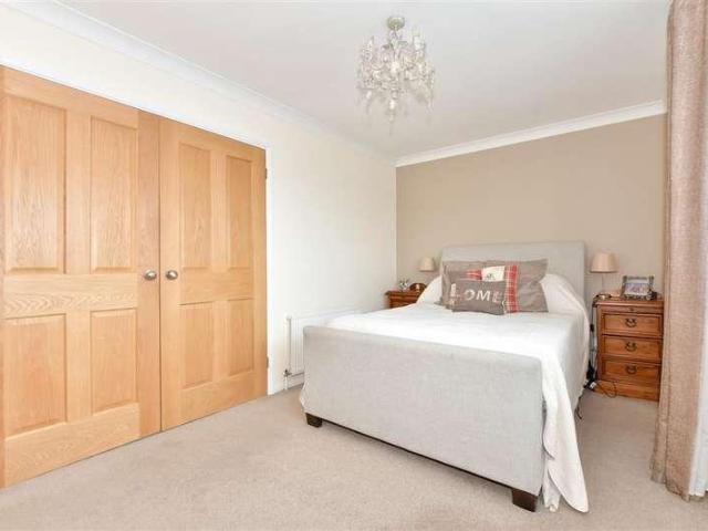 House for sale in Folkestone, Park Farm