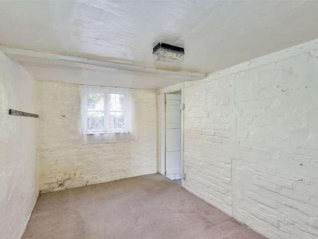 House for sale in Gaddesden Row, Pouchen End