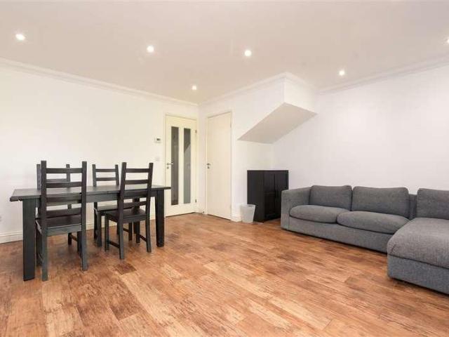 House for sale in Red Hill, Surrey