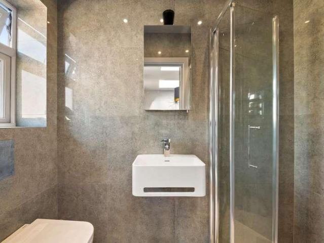 House for sale in London Borough of Ealing, Hanwell