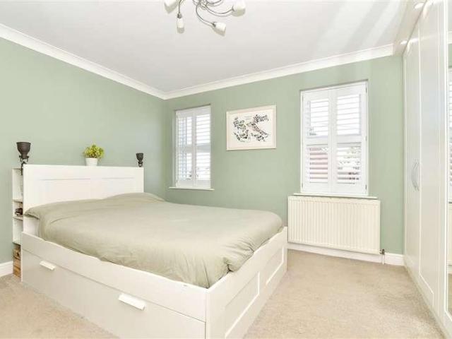 House for sale in Rush Green, Greater London