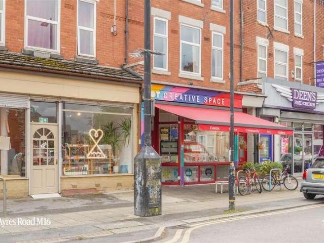 House for sale in Old Trafford, Trafford Park