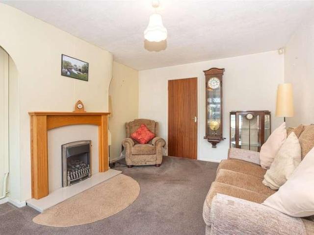 House for sale in Caeathro, Caernarfon