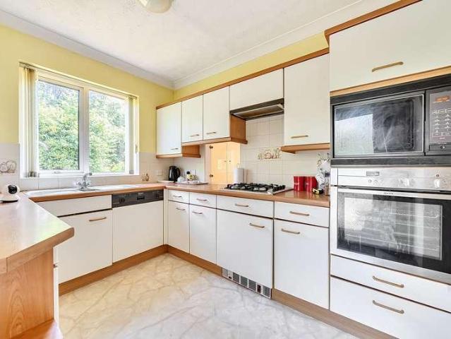 House for sale in Frampton Cotterell