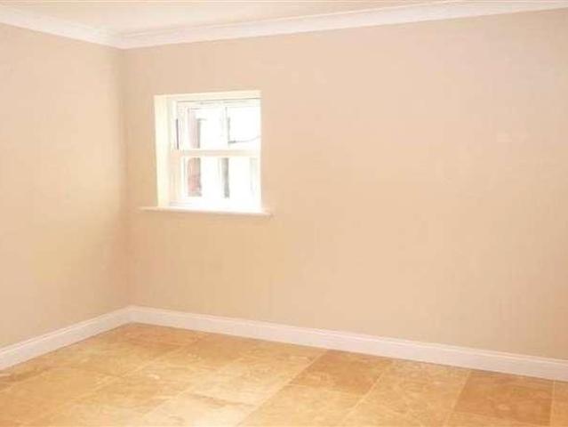 House for sale in Heol-las, Surrey
